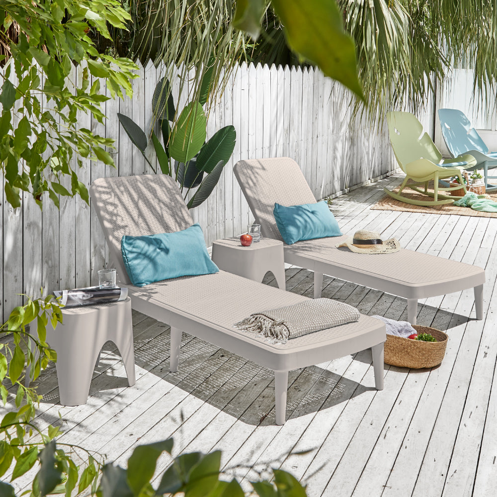 Lagoon Tahiti 4-Piece Outdoor Chaise Lounge Set – 2 Rattan Reclining Loungers with Mallorca Side Tables