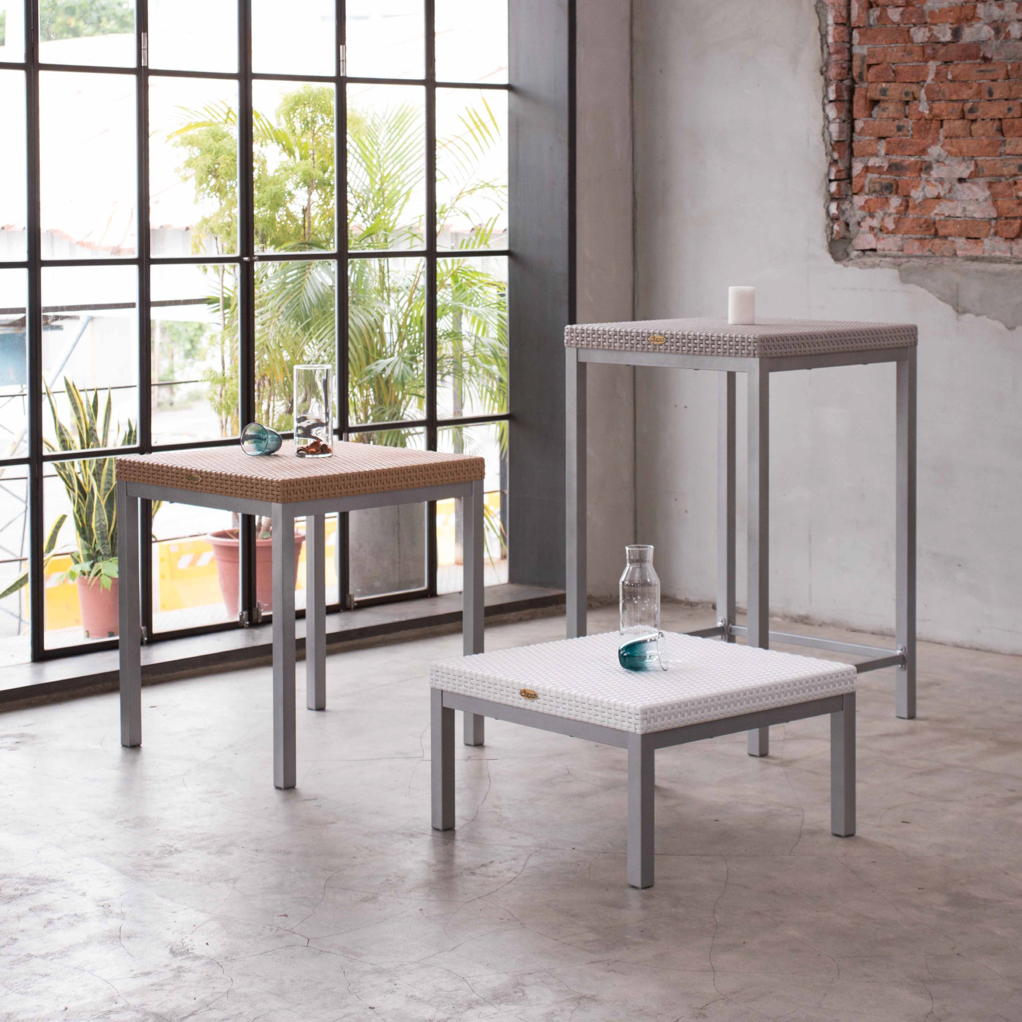 7022_RUSS_RATTAN DINNING TABLE W/ALUM TUBE 68 x 68 x 75 (cm) - 2 BOXES