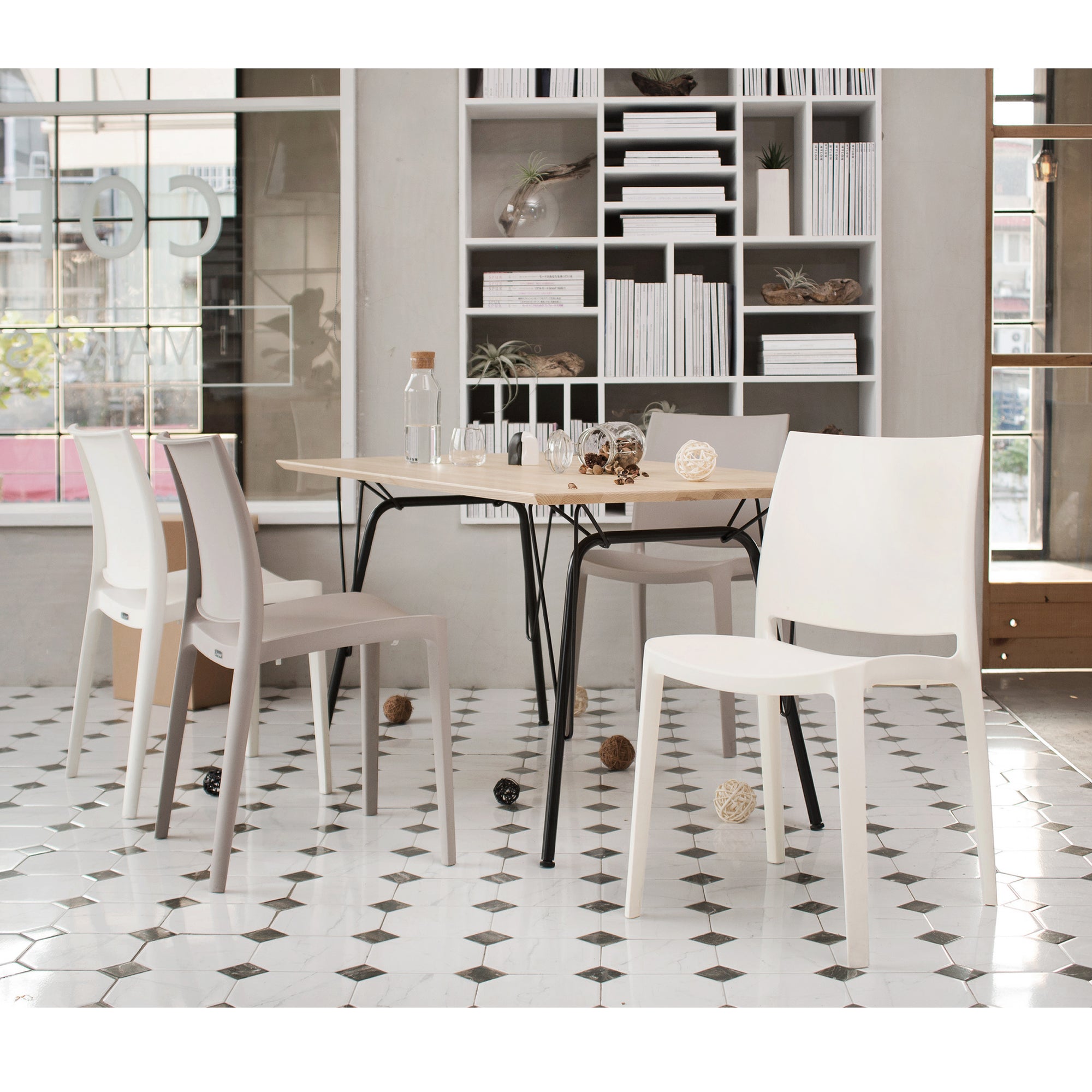 LAGOON SENSILLA STACK-ABLE DINNING CHAIR 4 pcs / set