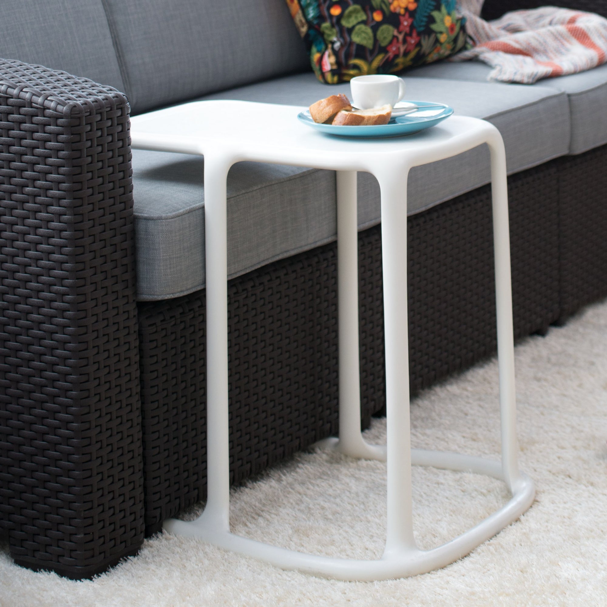 LAGOON UNO C-SHAPE SIDE TABLE - 2 pcs / set