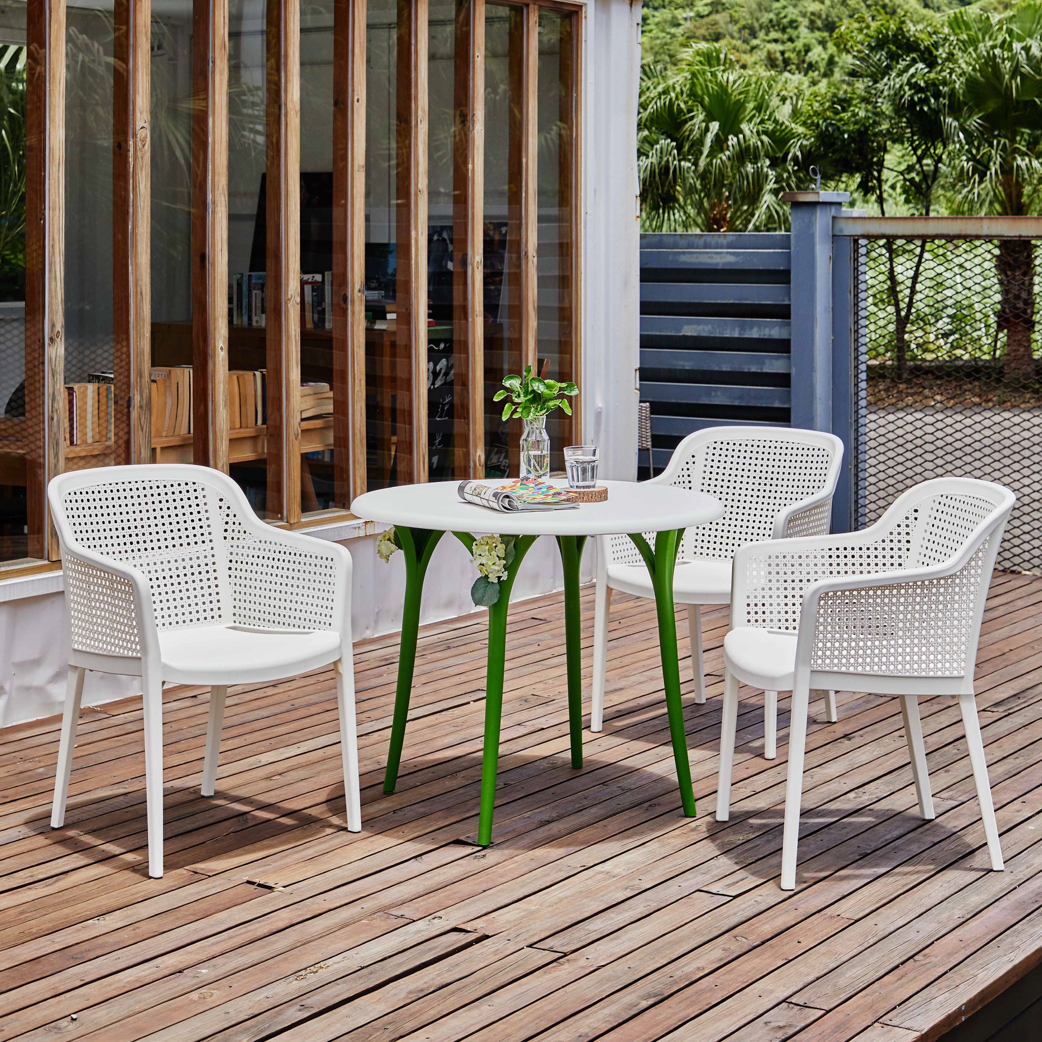 LAGOON CHLOE GARDEN TABLE, (Ø90CM, 35.4