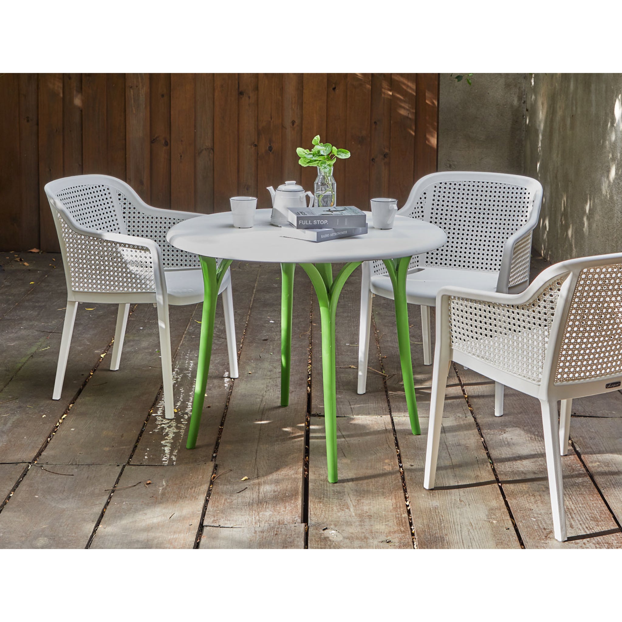 LAGOON CHLOE GARDEN TABLE, (Ø90CM, 35.4